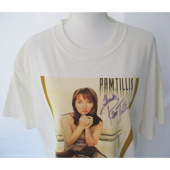 Pam Tillis White Autographed Thunder & Roses Concert T-Shirt 2001 Size XL - Picture 3 of 9